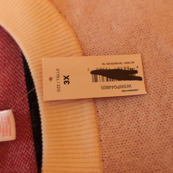 Joe Fresh| NWT Red and White Snow Flake Patterned Long Sleeve Crew Neck Sweater - Picture 11 of 15